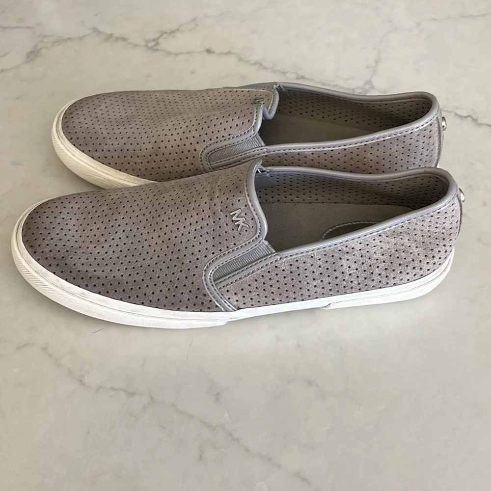 Michael Kors Leather Slippers Size 8